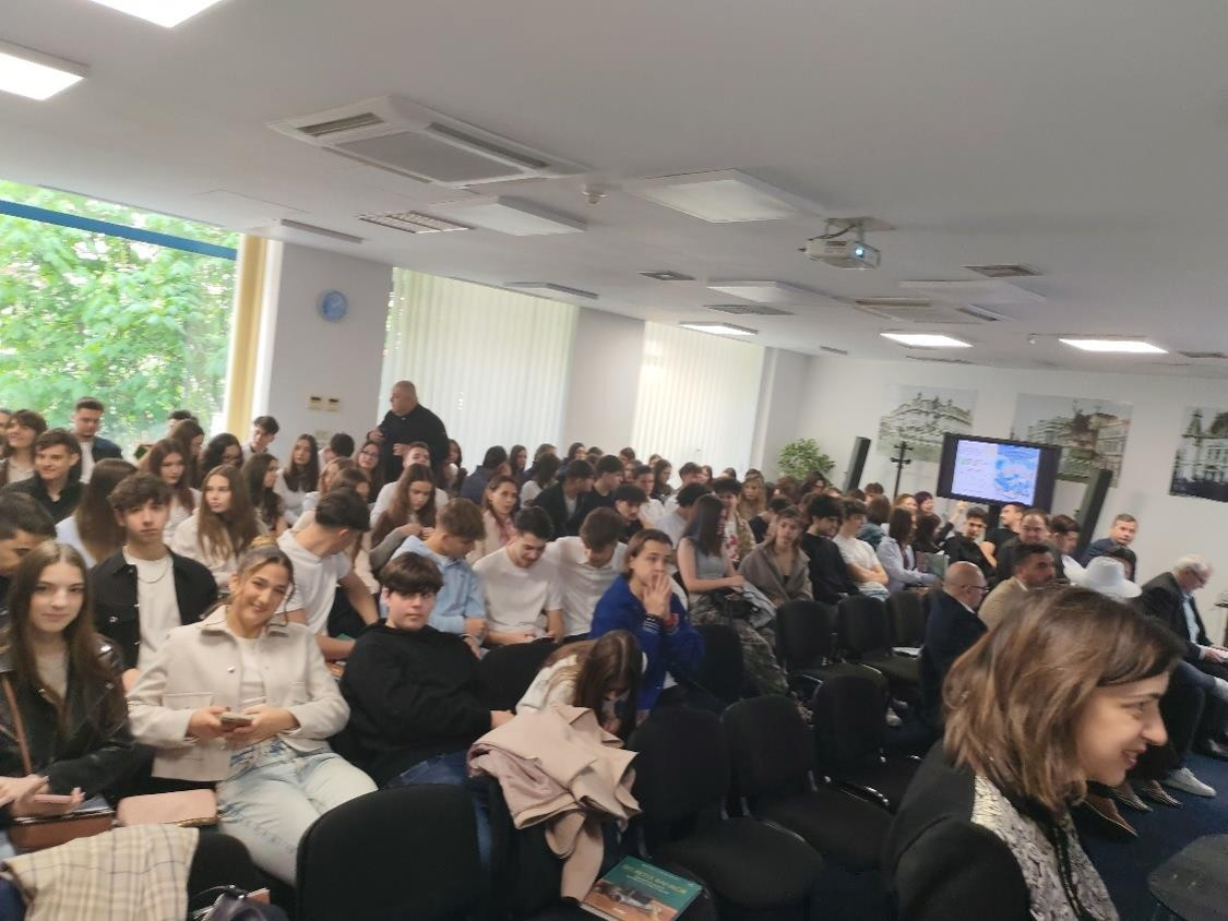 Sala plină IBR